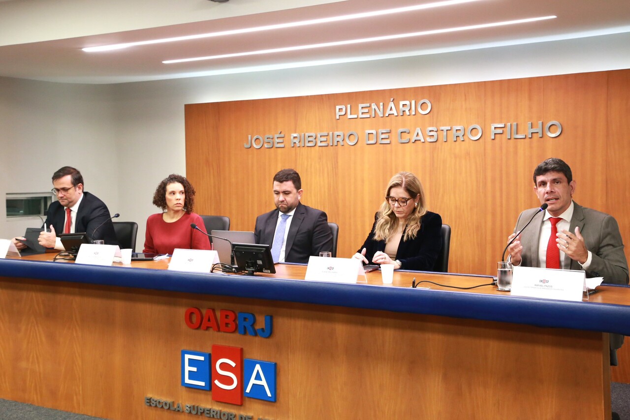 Presidente da AMATRA1 debate precedentes trabalhistas na ESA/OABRJ