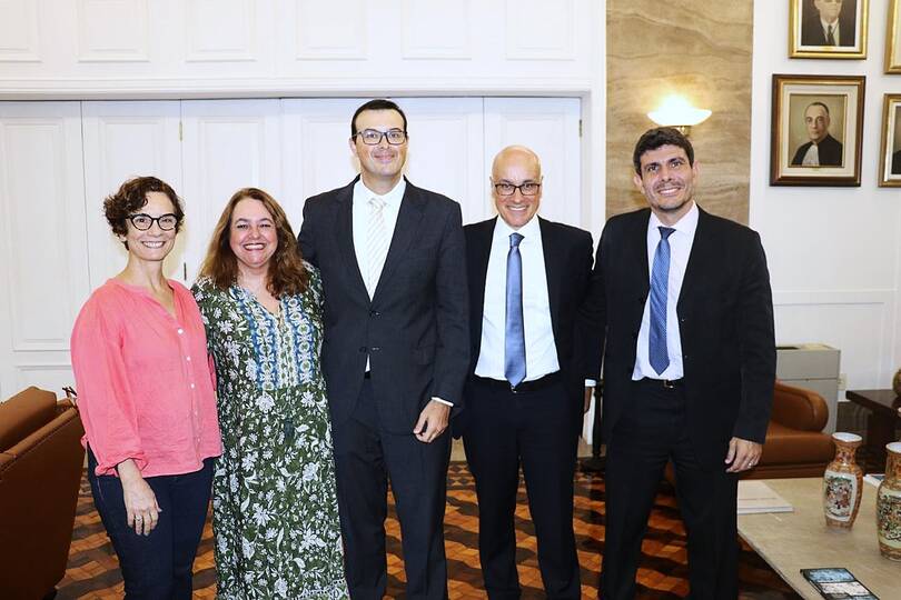 Desembargadora_Nélie_Perbeils_juízes_Luciana_Neves_Igor_Fonseca_Paulo_Périssé_e_presidente_Rafael_Pazos.jpg