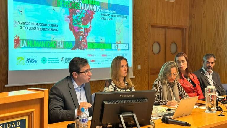 Sayonara Grillo debate desafios à democracia em seminário internacional na Espanha