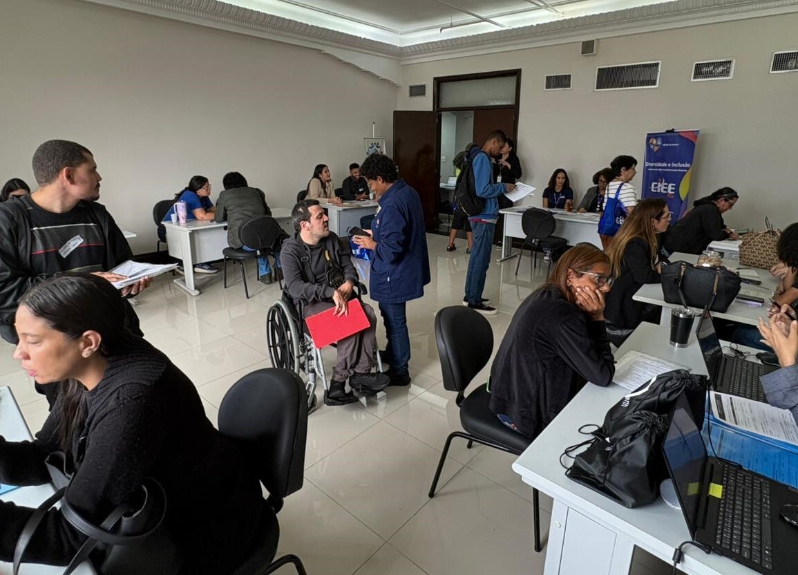 Feira de empregabilidade aproxima empresas de pessoas com deficiência no TRT-1