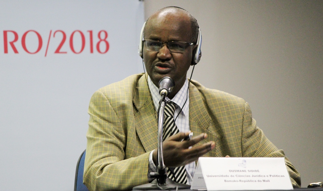 ‘Contrato de trabalho tende a se tornar exceção’, afirma professor