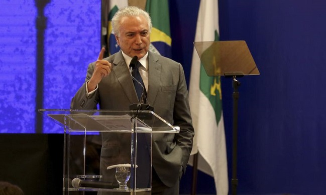 Temer sanciona reajuste do STF e Fux revoga auxílio-moradia