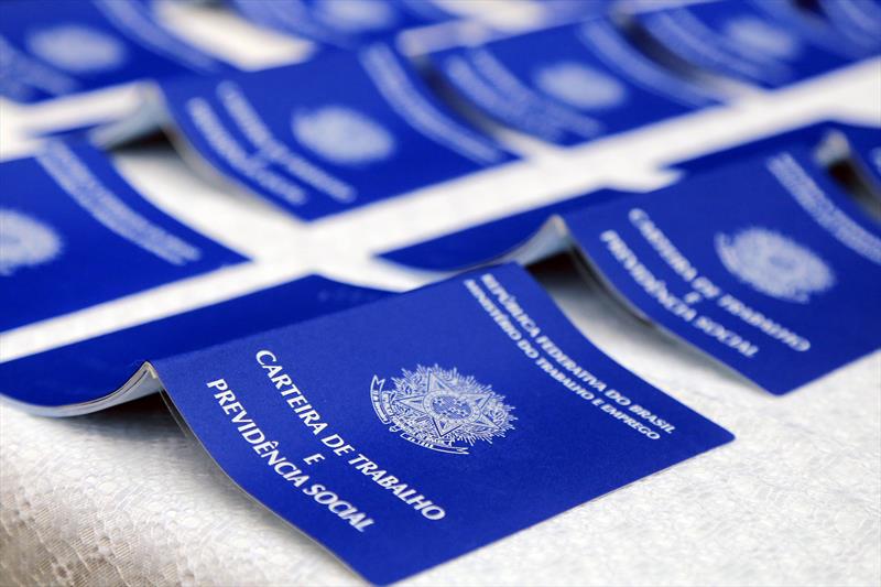TST isenta empregado de custas em ação anterior à Reforma Trabalhista