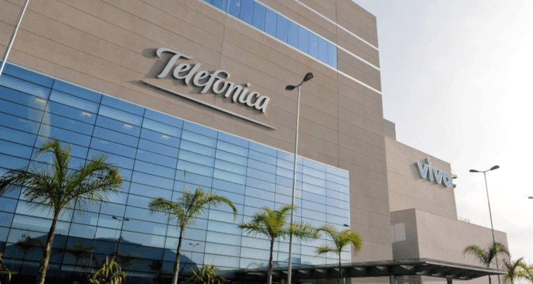 TRT-ES condena a Vivo e terceirizadas por trabalho análogo à escravidão