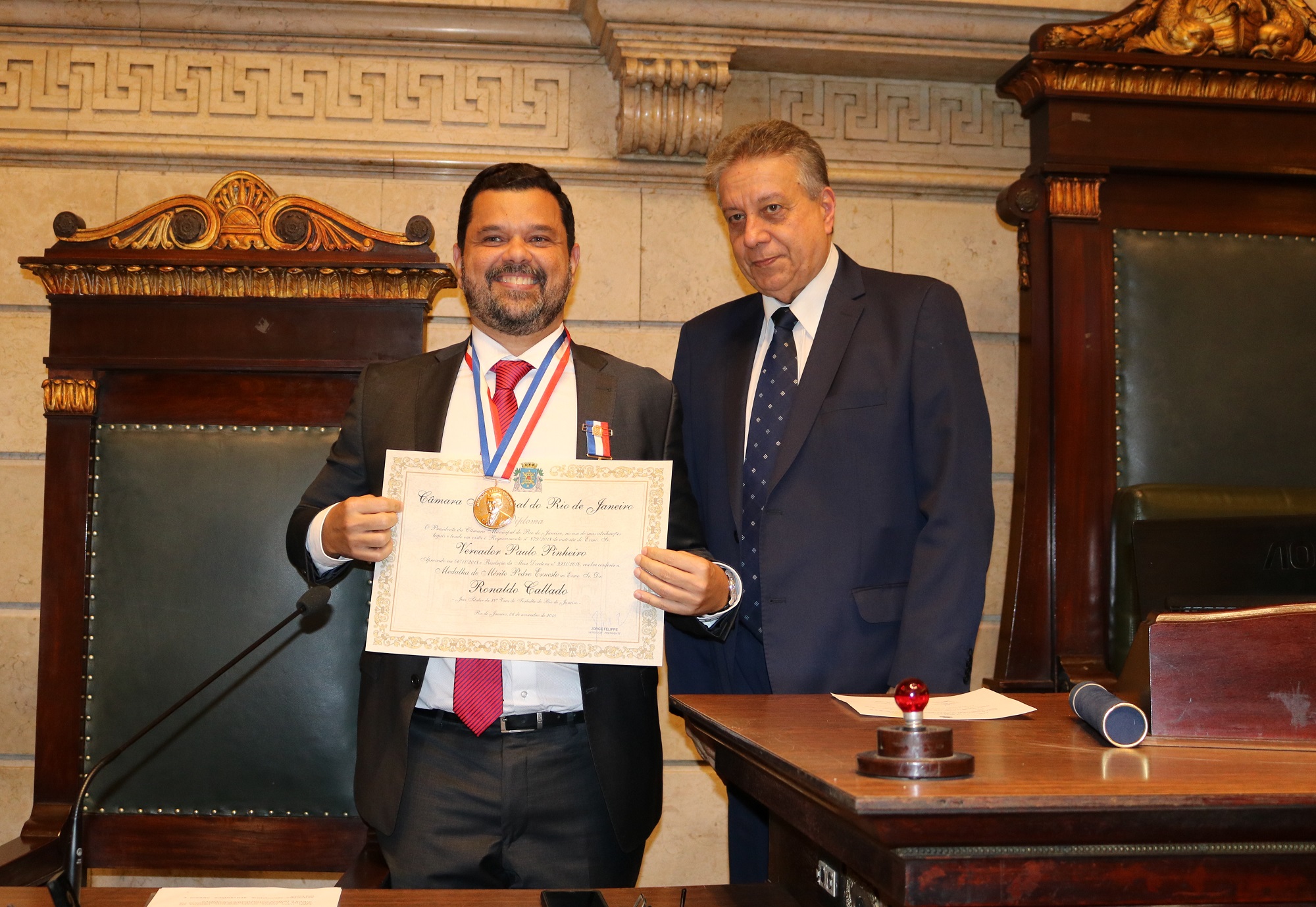 Ronaldo Callado é homenageado com conjunto de medalhas Pedro Ernesto