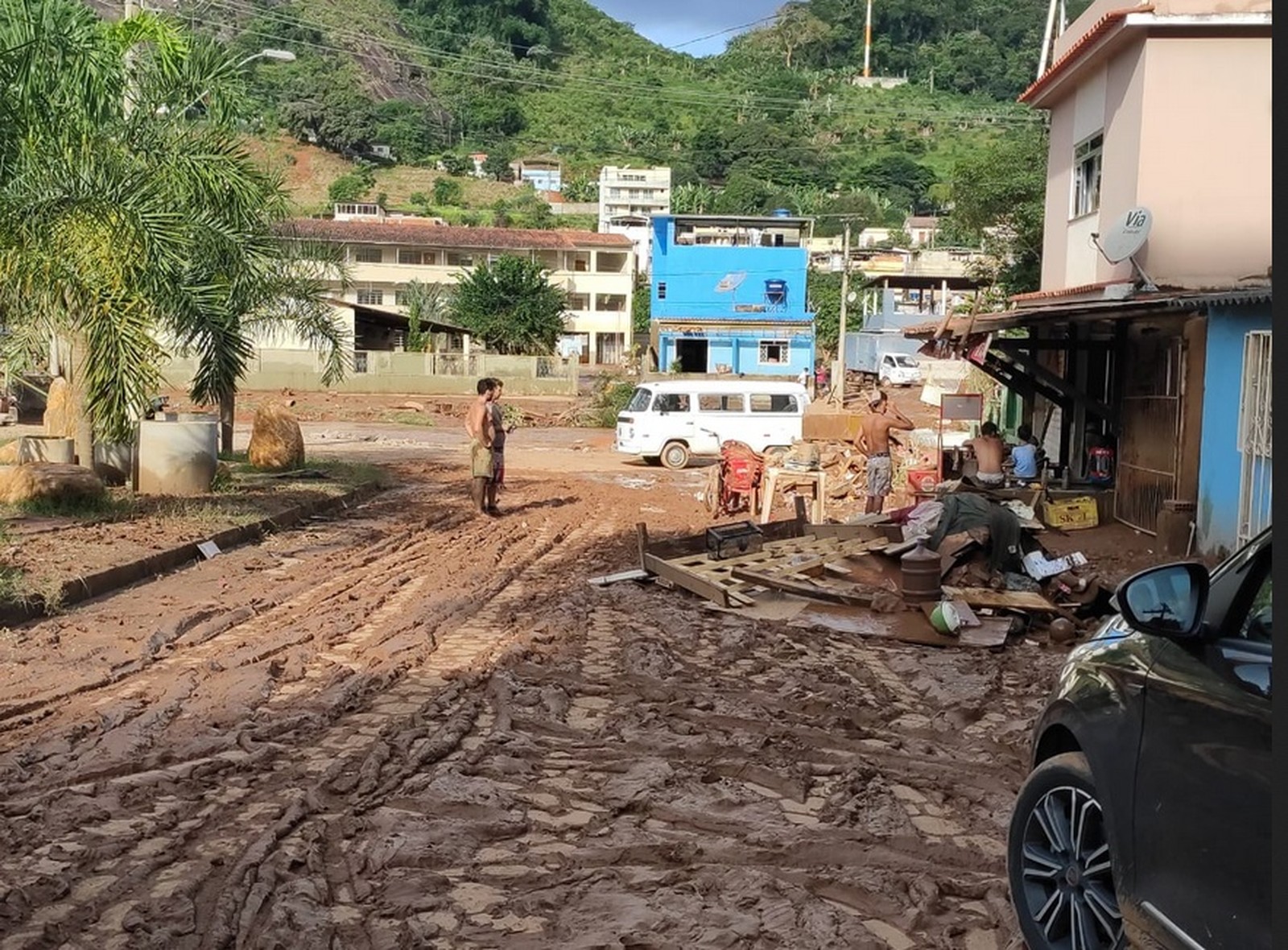 Prefeitura de Espera Feliz (MG) faz campanha para ajudar vítimas das chuvas