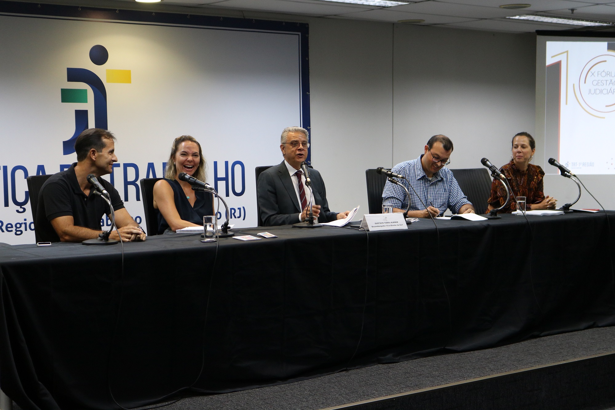 Júri simulado sobre ‘uberização’ encerra 10° Fórum Gestão Judiciária