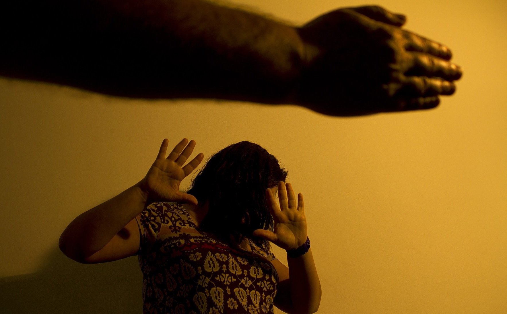 Casos de violência doméstica aumentam durante isolamento social
