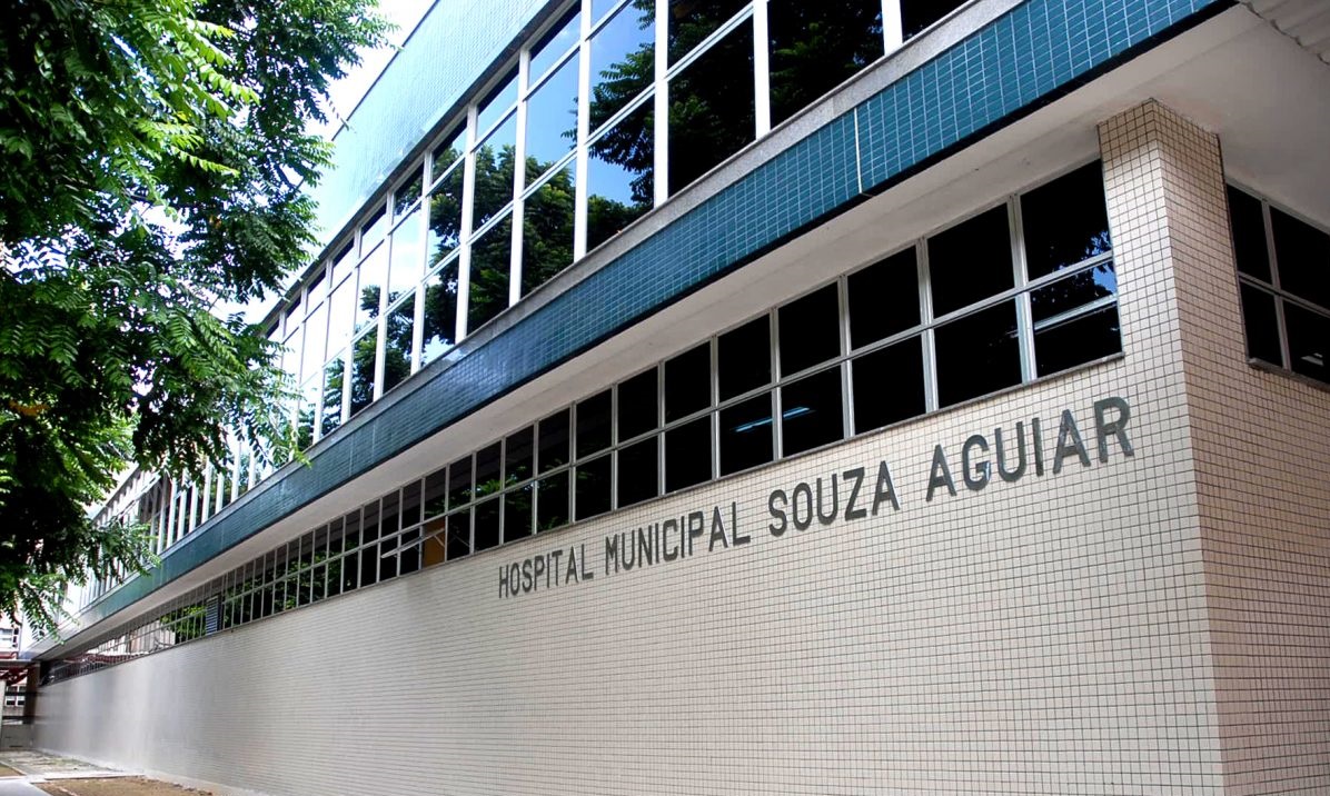 Juíza obriga Hospital Souza Aguiar a proteger trabalhadores na pandemia