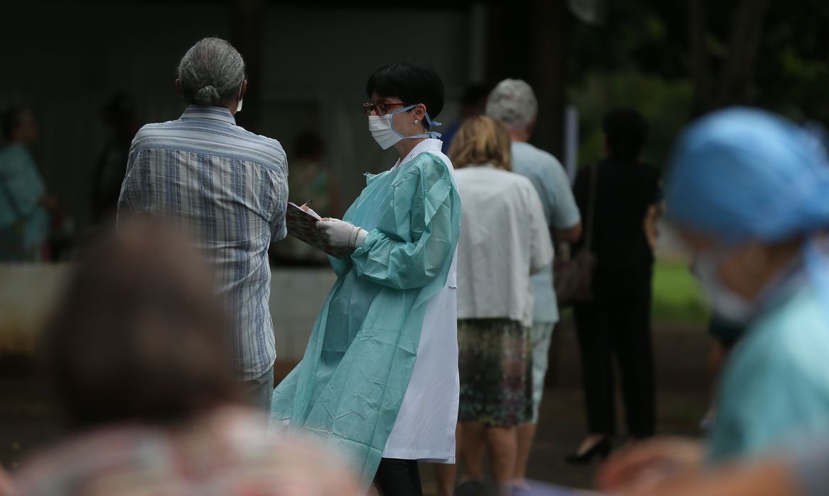 Definir Covid-19 como doença laboral protege o trabalhador, diz Stroppa