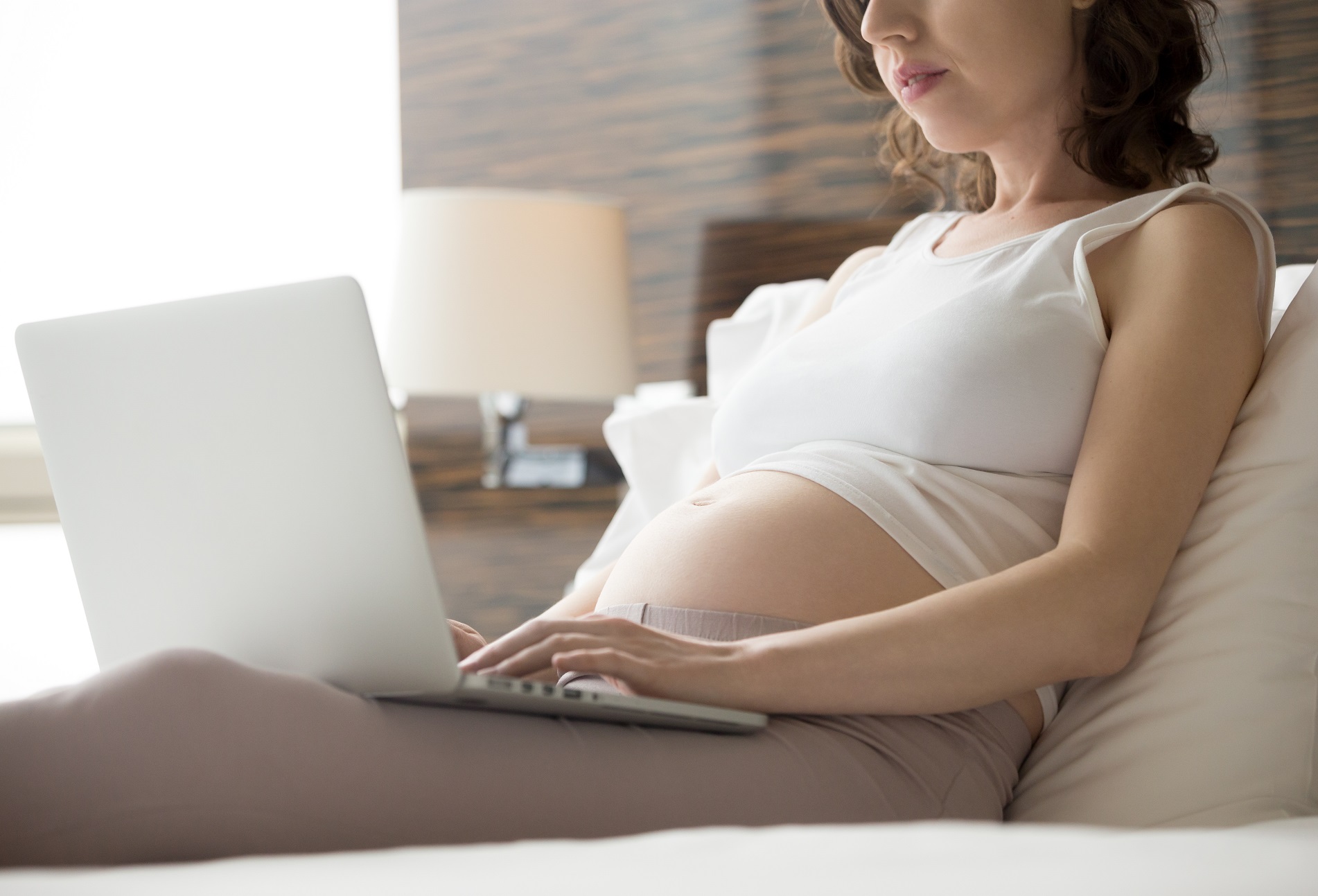 Garantia de home office para grávidas na pandemia é excelente conquista, diz juíza