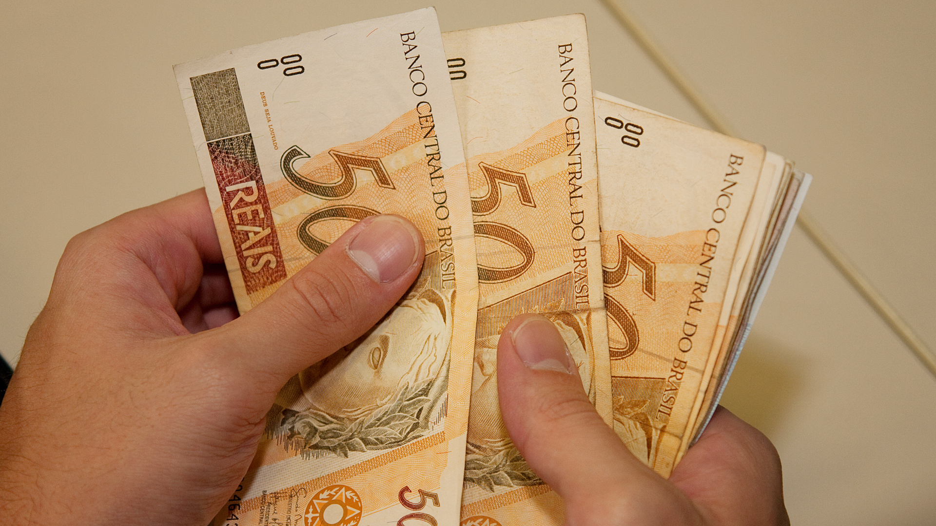 Com execuções centralizadas, TRT-1 libera R$ 174 milhões a trabalhadores