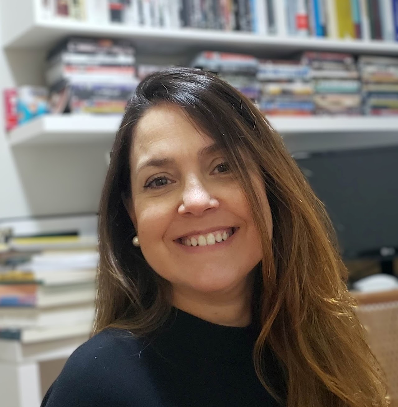 Juíza Glaucia Alves Gomes oficia Netflix, Uber e iFood para localizar devedor