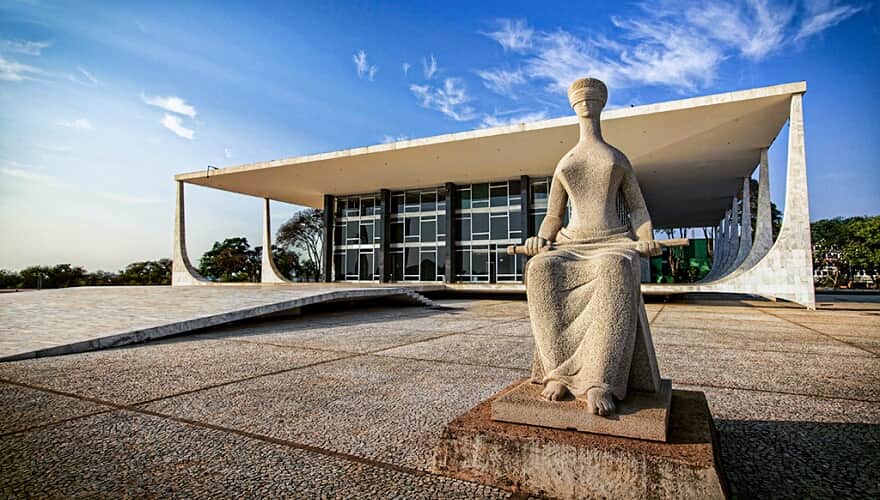 Ministro Zanin reconhece no STF os vínculos de terceirizados
