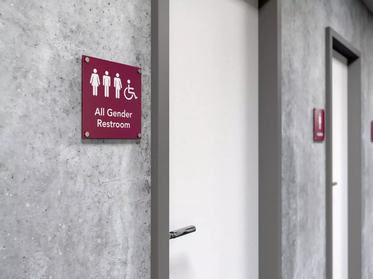 Uso de banheiro conforme identidade de gênero é direito