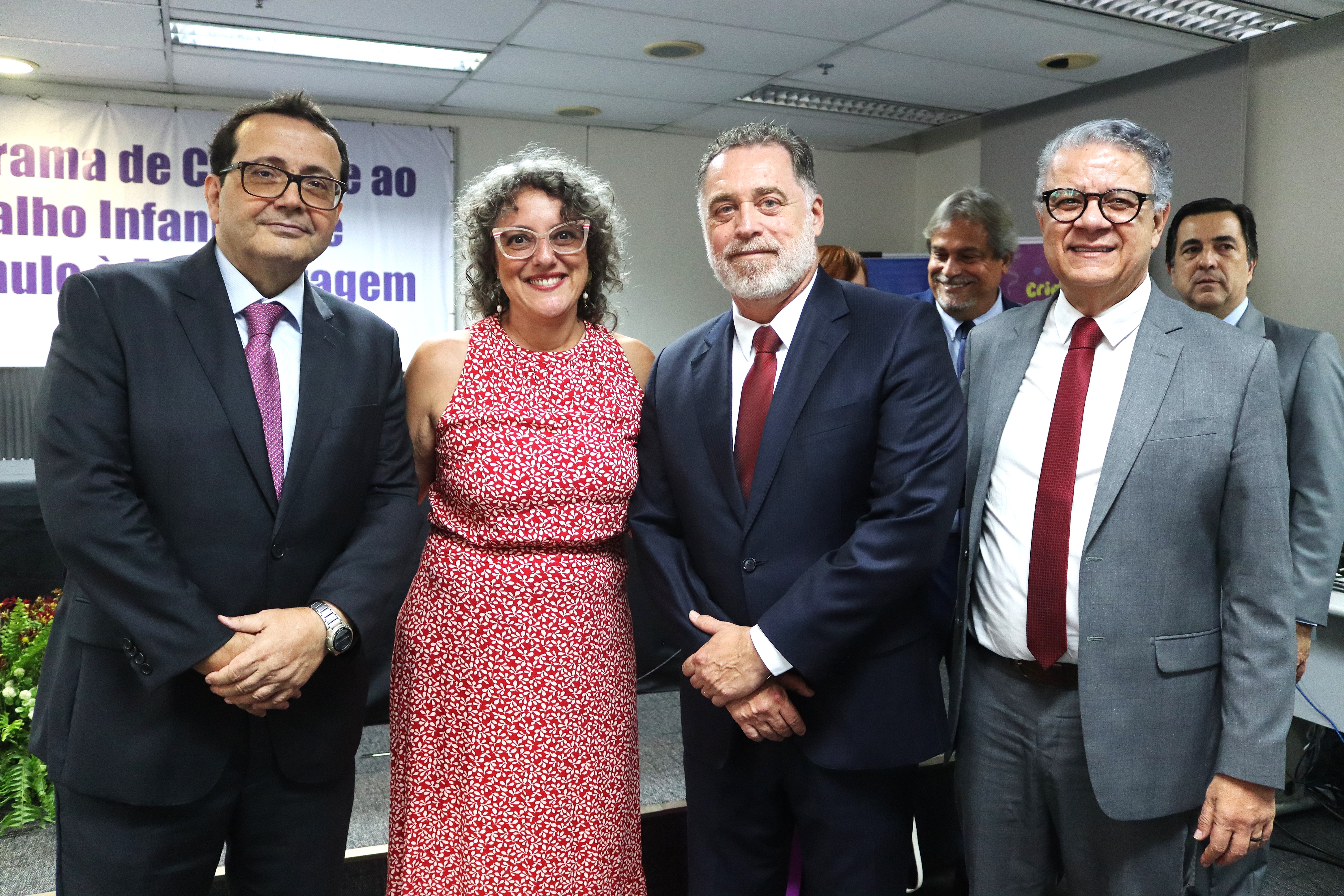 Ato Público no TRT-1 marca campanha contra trabalho infantil no Carnaval