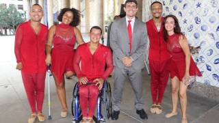 Rafael_Pazos_ao_lado_do_Grupo_de_Danca_Inclusivo_Expressar_original