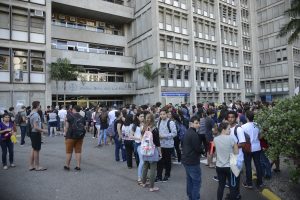 Interdições no entorno do Maracanã prejudicam alunos da Uerj 